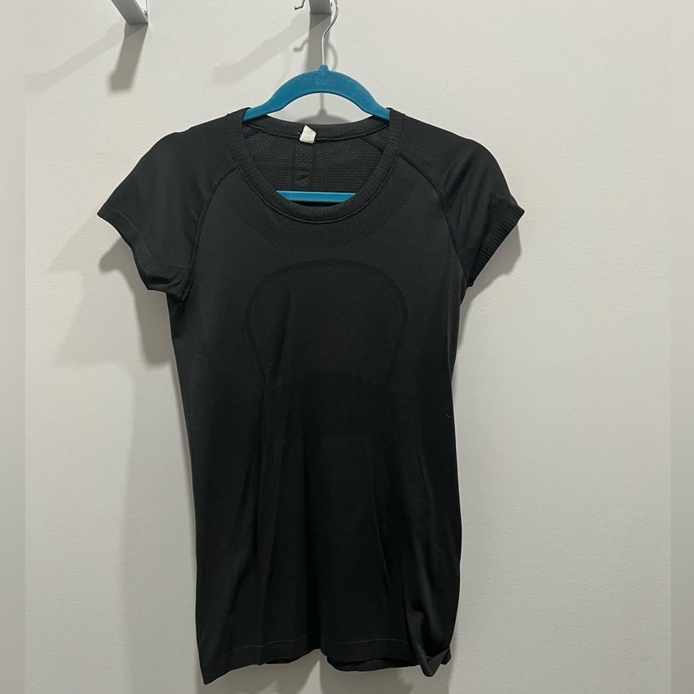 Lululemon Peloton Shirt Size 8 Black